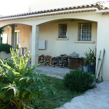 Privee Dans Avec Piscine En Petite Camargue Frühstückspension Lattes