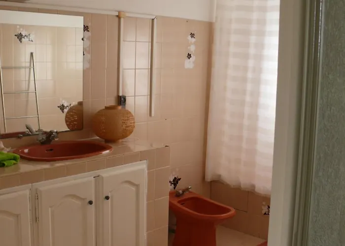 Alojamento de Acomodação e Pequeno-almoço Privee Dans Avec Piscine En Petite Camargue