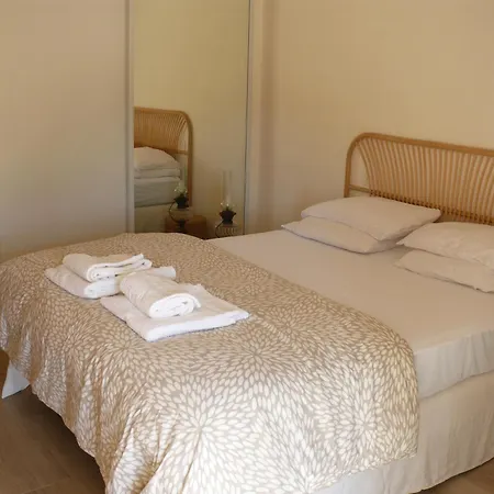 Privee Dans Avec Piscine En Petite Camargue 4*